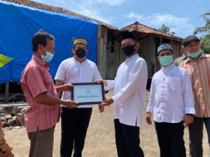 Tiga Korban Musibah Kebakaran Di Desa Pekon Ampai Dapat Santunan Dari Badan Amil Zakat Nasional