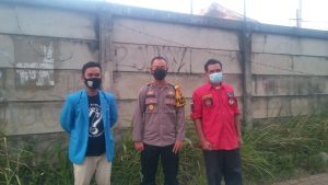 Ormas PBB PAC Parung Panjang Dan KNPI Bersama Kapolsek Berbagi Masker Dan Takjil