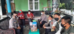 Pasca Pilwu, Polsek Kedawung Ciko Bersama Babinsa Laksanakan Sambang Kamtibmas