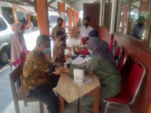 SDN Kemang 01 Gelar Vaksinasi Usia 6-11 Tahun