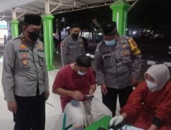 Polsek Seltim Cirebon Kota Laksanakan Kegiatan Vaksinasi Dosis 2 dan 3 Di Masjid Nurul Amal