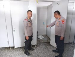 Gempar, Penemuan Bayi di Tempat Sampah Toilet. Polisi Cek TKP