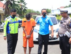 Polisi Amankan Pengemudi Mobil Penabrak Sepeda Motor di Indramayu