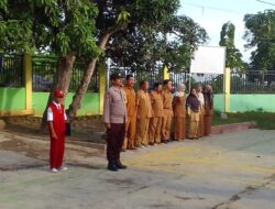 Bhabinkamtibmas Polresta Cirebon Menjadi Pembina Upacara Bendera di SDN Jatipiring