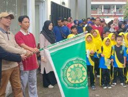 MI Persis Gandok Gelar Acara Semarak Akhir Tahun Fun Day Adakan Jalan Sehat dan Bakti Sosial