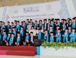 Mahad Ihya As Sunnah Wisuda Ratusan Santri khidmat