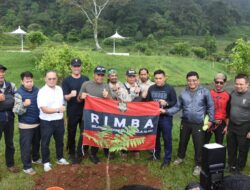 Jalin Sinergitas TNI Polri, Jajaran Kodam Jaya Hiking Bersama Polda Metro Jaya