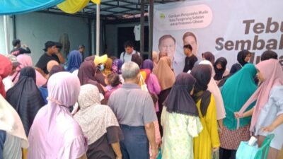 Bantu Penuhi Kebutuhan Masyarakat, Pengusaha Muda Tangsel Gelar Tebus Sembako Murah di 4 Kecamatan