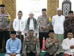 Hari Pertama Ramadhan, Kapolres Tangsel Subuh Berjamaah di Masjid At Taqwa Kelapa Dua