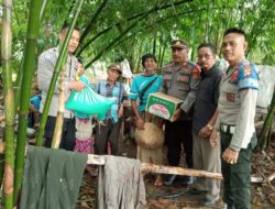 Tebar Kebaikan di Bulan Suci Ramadhan, Polsek Bolo Polres Bima Salurkan Bantuan Bagi Warga Kurang Mampu