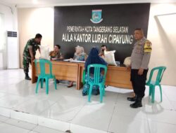 Pemantauan Pendistribusian Bantuan Pangan di Kelurahan Cipayung Berjalan Lancar