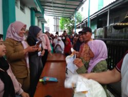 932 Warga Kelurahan Pondok Benda Dapat Beras 10 Kg Dari Pemerintah