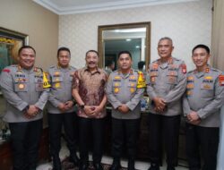 Kapolres Tangerang Selatan dampingi Kapolda Metro Jaya Silaturahmi dengan Jenderal Polisi (Purn) Drs. Timur Pradopo