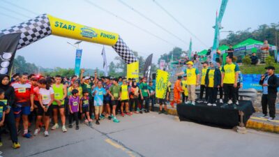 Pilar Saga Ichsan Puji Antusiasme Ribuan Peserta Road to Tangsel Marathon 2024 di Kecamatan Setu