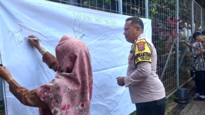 Bhabinkamtibmas Kelurahan Cisauk Gelar Deklarasi Anti Bullying di SMAN 28