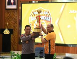 Penghargaan Kapolri untuk Jakarta Bhayangkara Presisi dan Popsivo Polwan atas Prestasi di Proliga 2024