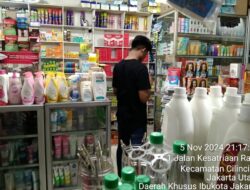 Disinyalir Oknum APH Back Up Toko Kosmetik Penjual Obat-Obatan Tipe G di Cilincing