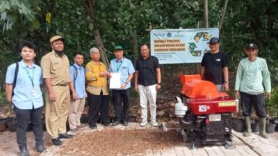 Apical Wujudkan Pengadaan Mesin Pencacah Daun Sampah Organik Untuk Hutan Kota Rawamalang Jakarta Utara