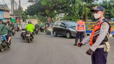 Mengurangi Kemacetan Di Sipon, Dishub Kota Tangerang Melakukan Rekayasa Satu Arah