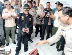 Jelang Bulan Suci Ramadhan, Polsek Ciputat Timur Gelar Apel 3 Pilar dan Pemusnahan Puluhan Senjata Tajam