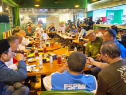 Menjalin Silaturahmi Direktur Intelkam Polda Metro Jaya Bersama FSPMI dan Serikat Pekerja Gelar Buka Bersama 