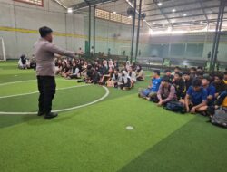Lewat Program CETAR, Bhabinkamtibmas Serpong Ajak Pelajar Buaran Jauhi Tawuran dan Narkoba