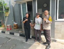 Bhabinkamtibmas Kelapa Dua Melaksanakan DDS, Ajak Warga Aktif Jaga Keamanan Lingkungan