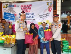 Polsek Ciputat Timur Gelar Gerakan Pangan Murah dan Pemeriksaan Kesehatan Gratis dalam Rangka HUT RI ke-80