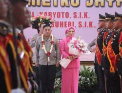 Polda Metro Jaya Gelar Tradisi Penyambutan Kapolda Baru dan Pelepasan Kapolda Lama