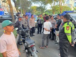 Patroli Skala Besar, Polsek Kelapa Dua Amankan Tiga Debt Collector Lakukan Penarikan Kendaraan Secara Paksa