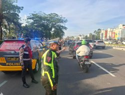 Polsek Kelapa Dua Gelar Patroli Strong Point, Arus Lalin Terkendali dan Situasi Kondusif