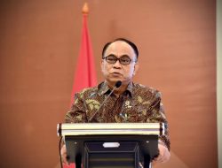Publik Kecewa Atas Pencopotan Menteri Budi Arie