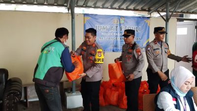 Jum’at Peduli Polsek Pagedangan Polisi Hadir, di Tengah Masyarakat