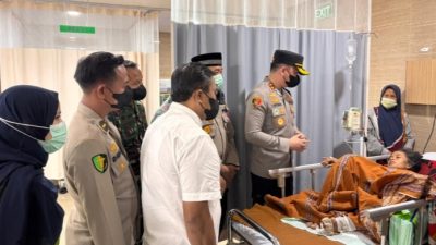 Kapolres Tangsel Jenguk Korban Ledakan di Pamulang, Serahkan Bantuan Sosial