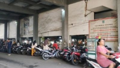 Kendaraan Warga Hilang, Parkir Liar di Pasar Ciputat Kembali Dikeluhkan