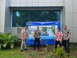 BRI BO Cilegon Tunjukkan Kepedulian Lingkungan, Manajemen dan Insan BRILian Lakukan Aksi Penanaman Pohon