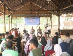 Polres Tangsel Gelar Program Jumat Curhat dan Jumat Peduli di Lahan Ketahanan Pangan Ciater Serpong
