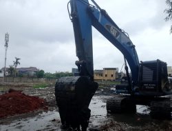 Pengurukan SMKN 53 Jakarta Diprotes Warga, Lumpur dan Bau Diduga Cemari Lingkungan