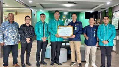 Kantah Tangsel Serahkan 108 Sertipikat Elektronik BMN sekaligus Kembali Raih 2 Penghargaan