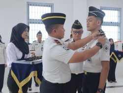 Kalapas Tangerang Sematkan Kenaikan Pangkat 21 Pegawai, 1 Pegawai Dilepas Purnabakti