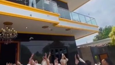 Viral Video 21 Detik, Wali Kota Tangerang Diduga Bagi-bagi Uang Saat Lebaran, Warga Ramai Berkomentar