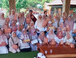 ‎Rayakan Lebaran 1447 H, Warga RT 03 RW 08 Gelar Halal Bihalal di Taman Herbal