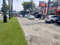 Warga Cengkareng Barat Rogoh Rp200 Juta Perbaiki Jalan, Sudin Minta Ajukan Surat