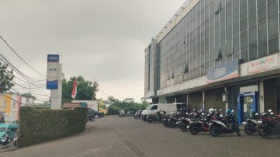 Aksi Parkir Liar di Ciputat Dikeluhkan, Diduga Paksa Bayar