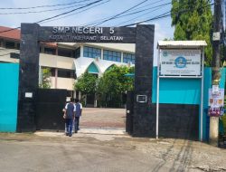 Seragam Rp1,3 Juta di SMPN 5 Tangsel Jadi Sorotan, Dinas Pendidikan Turun Tangan